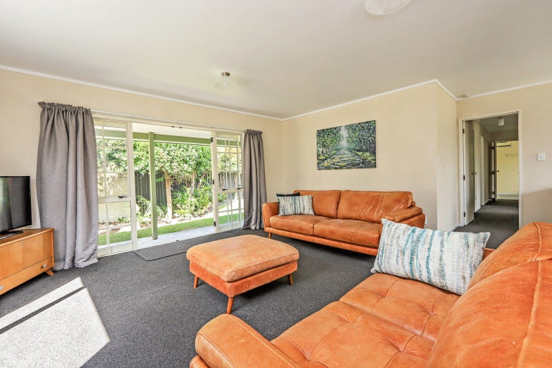 6A Howard Road, Taradale, Napier - Carousel 2