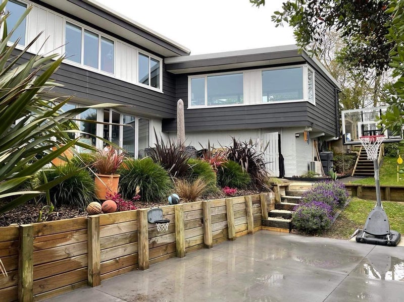 9 City View Terrace, Birkenhead, Auckland - Carousel 2