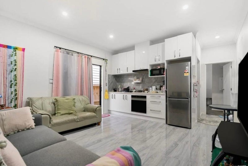 98 Tir Conaill Avenue, Flat Bush, Auckland - Carousel 2