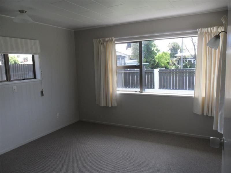 610 Southampton Street West, Saint Leonards, Hastings - Carousel 8