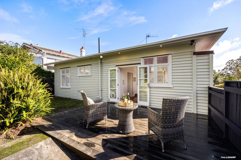 16 Aliford Avenue, One Tree Hill, Auckland - Carousel 2