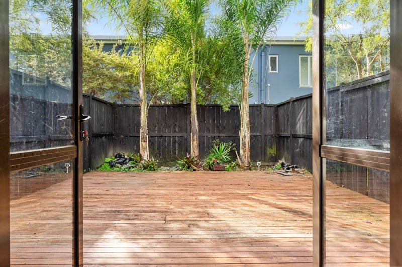 91/92 Bush Road, Albany, Auckland - Carousel 1