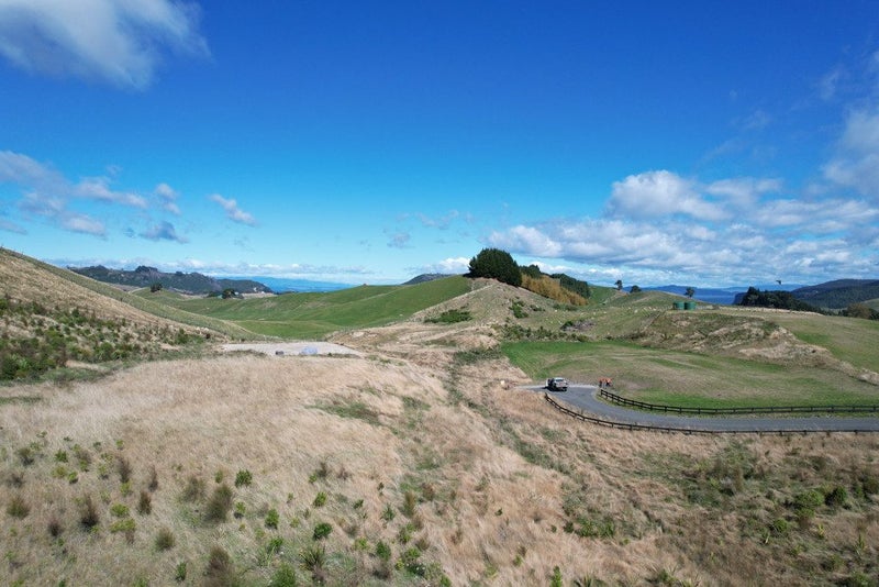 13 Olsen Place, Kinloch, Taupo - Carousel 2