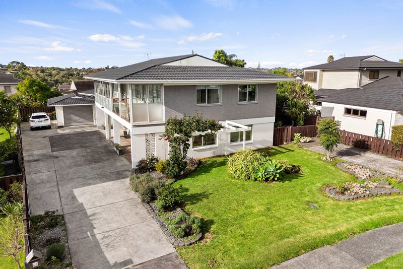 16 Melissa Place, Farm Cove, Auckland - Carousel 1
