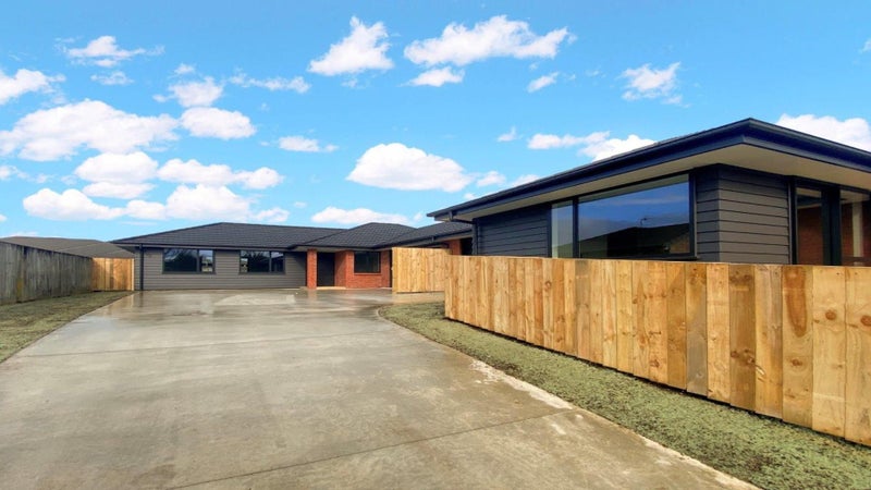 6 Miers Glade, Rototuna North, Hamilton - Carousel 12