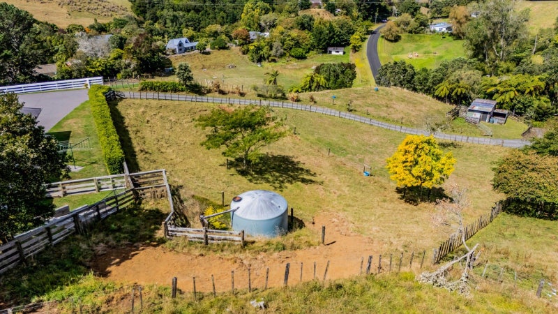 90 Ridgewood Drive, Ridgewood, New Plymouth - Carousel 50