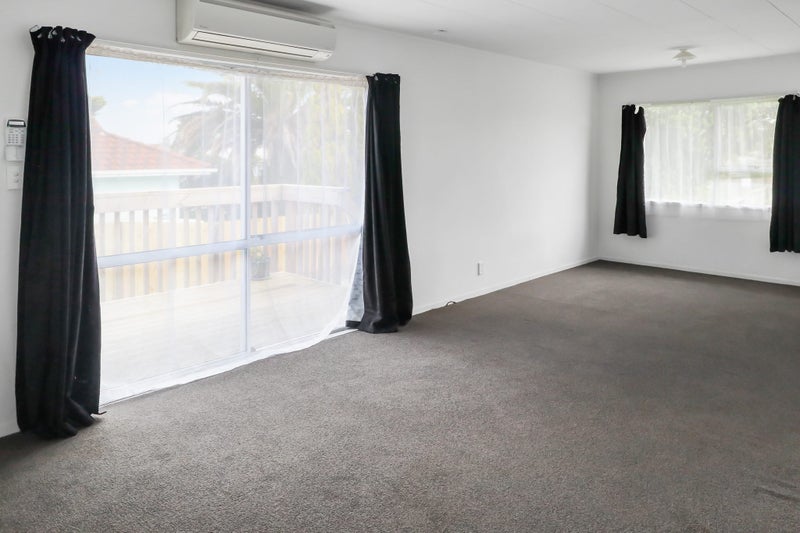 21 Melleray Place, Randwick Park, Auckland - Carousel 2