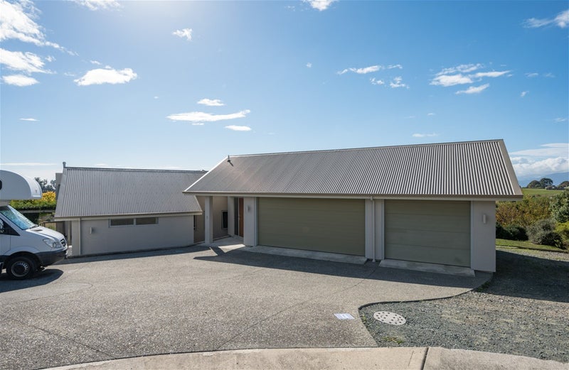 8 Ribbonwood Lane, Redwood Valley, Richmond - Carousel 15