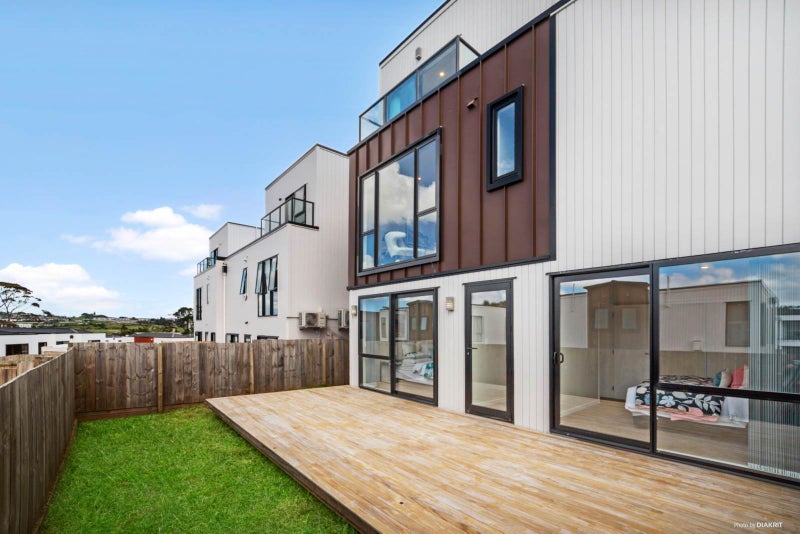 14 Waihou Crescent, Albany Heights, Auckland - Carousel 2