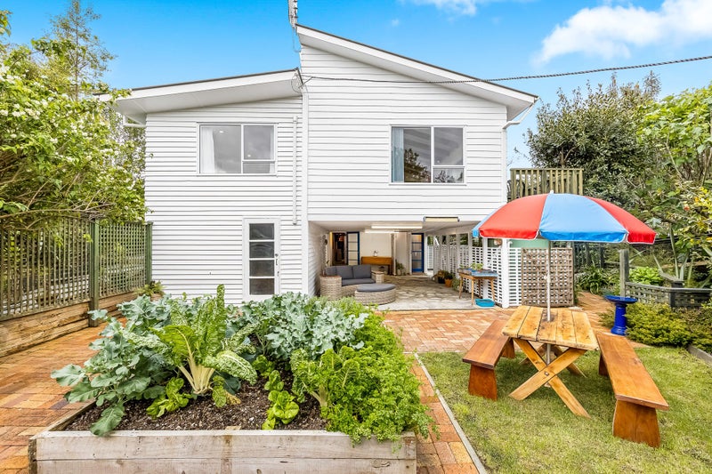 155 Hutchinson Avenue, New Lynn, Auckland - Carousel 2
