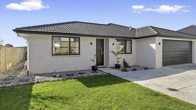 10 Inuwai Street, Glenview, Hamilton - Carousel 1