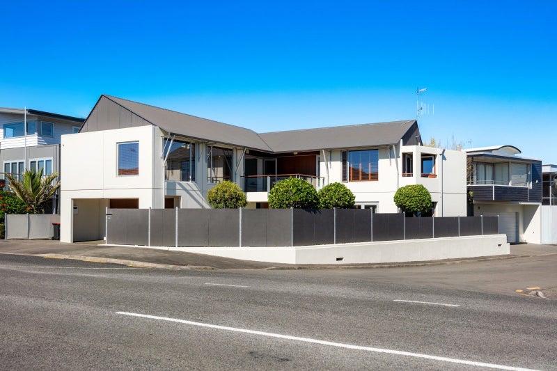 67 Nelson Quay, Ahuriri, Napier - Carousel 24