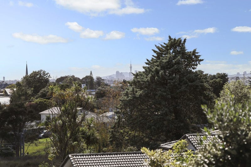 2/59 West Coast Road, Glen Eden, Auckland - Carousel 18