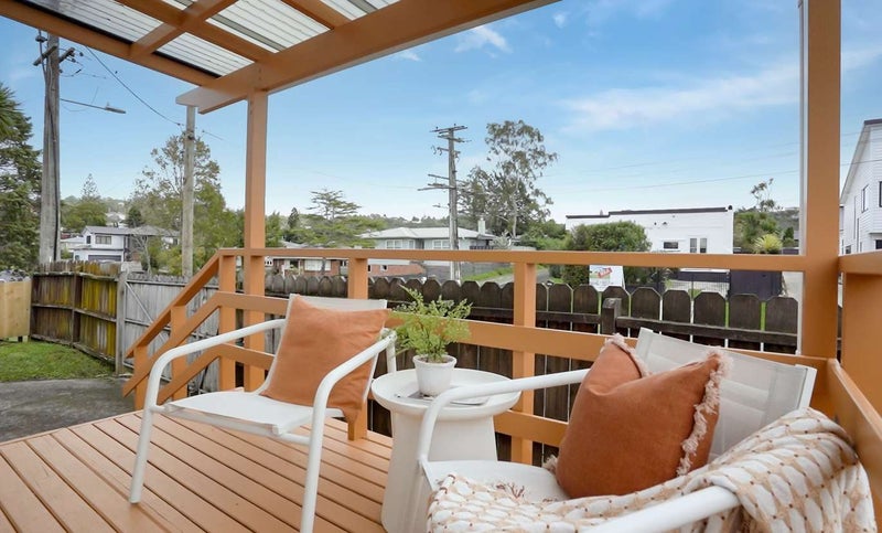 42 Stottholm Road, Titirangi, Auckland - Carousel 2