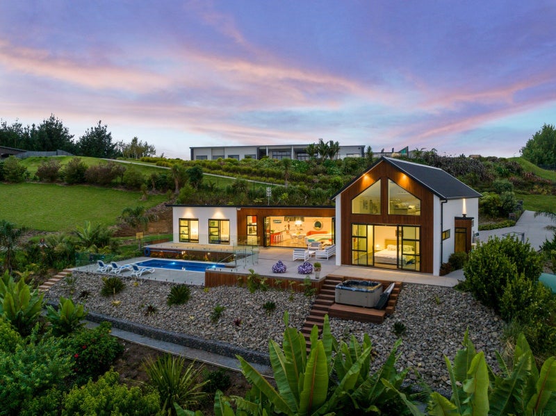 65 Oceana Drive, Welcome Bay, Tauranga - Carousel 2