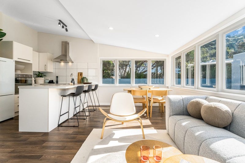 38 Rua Street, Lyall Bay, Wellington - Carousel 1