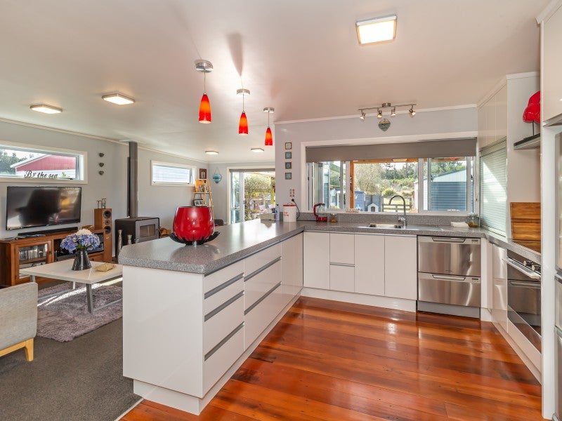 50 Koputara Road, Himatangi Beach, Foxton - Carousel 2