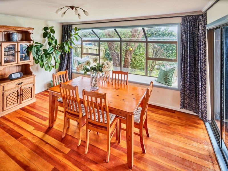 17 Haunui Road, Pukerua Bay, Porirua - Carousel 1