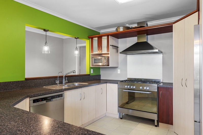 12 Paua Cove, Papamoa Beach, Papamoa - Carousel 2