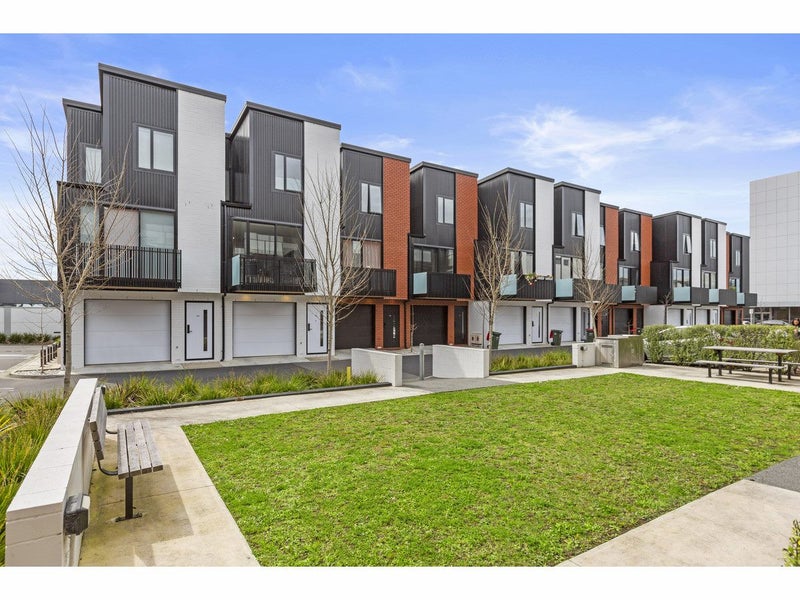 20/182 London Street, Hamilton Central, Hamilton - Carousel 1