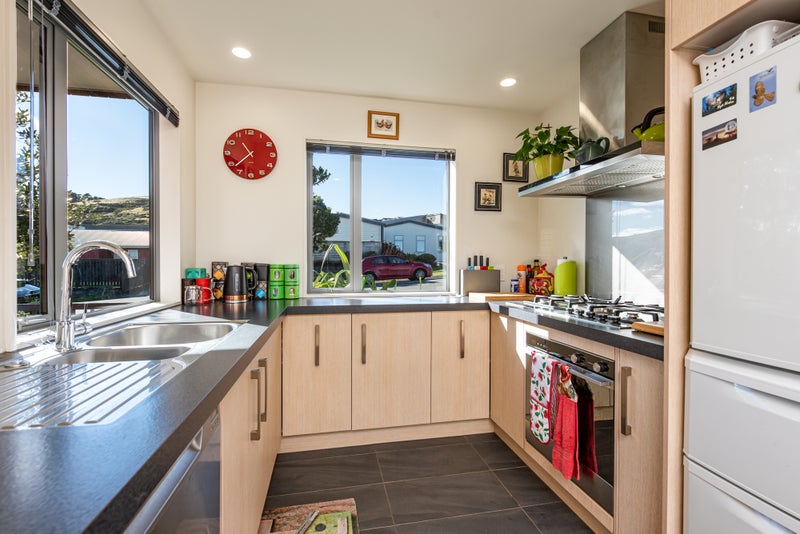 55 Woodridge Drive, Woodridge, Wellington - Carousel 2