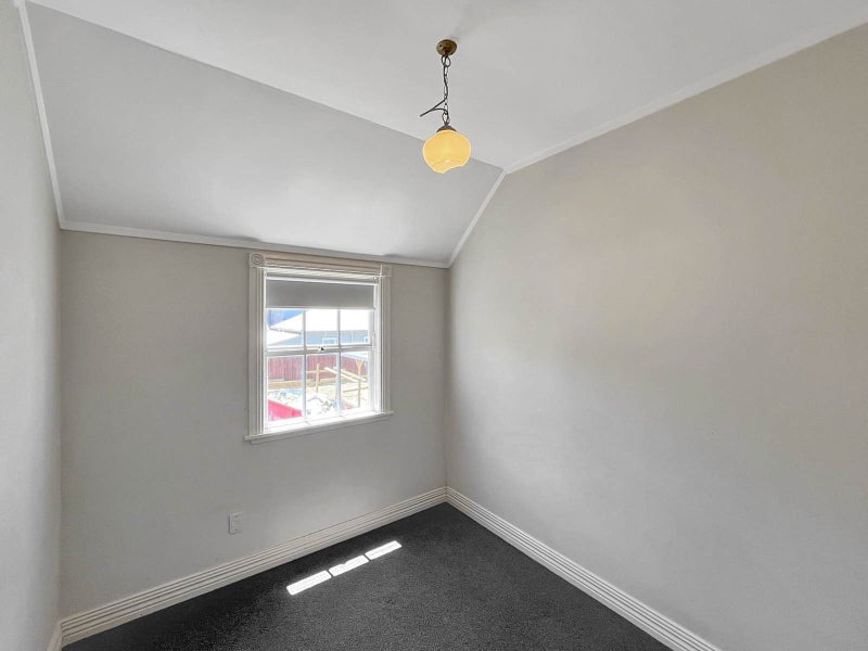 2/22 Claremont Street, Newmarket, Auckland - Carousel 6