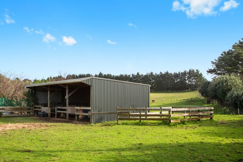 404 Awhitu Central Road, Waiuku - Carousel 1