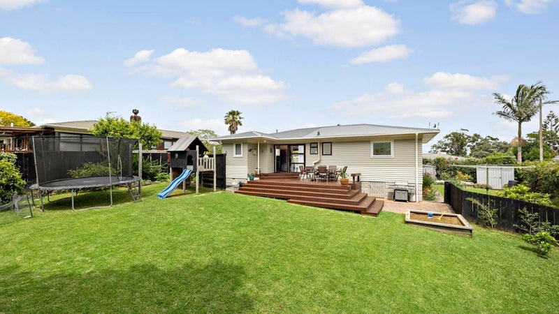 27 Tampin Road, Hillpark, Auckland - Carousel 1