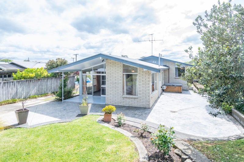 27 Winter Street, Mangapapa, Gisborne - Carousel 1