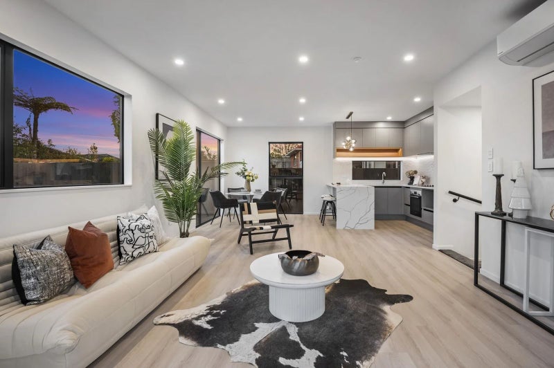 1/10 Boyd Avenue, Royal Oak, Auckland - Carousel 1