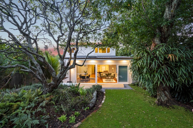 2 Marlborough Street, Mount Eden, Auckland - Carousel 2