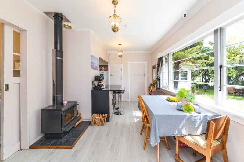 10 Liverpool Street, Takaro, Palmerston North - Carousel 2