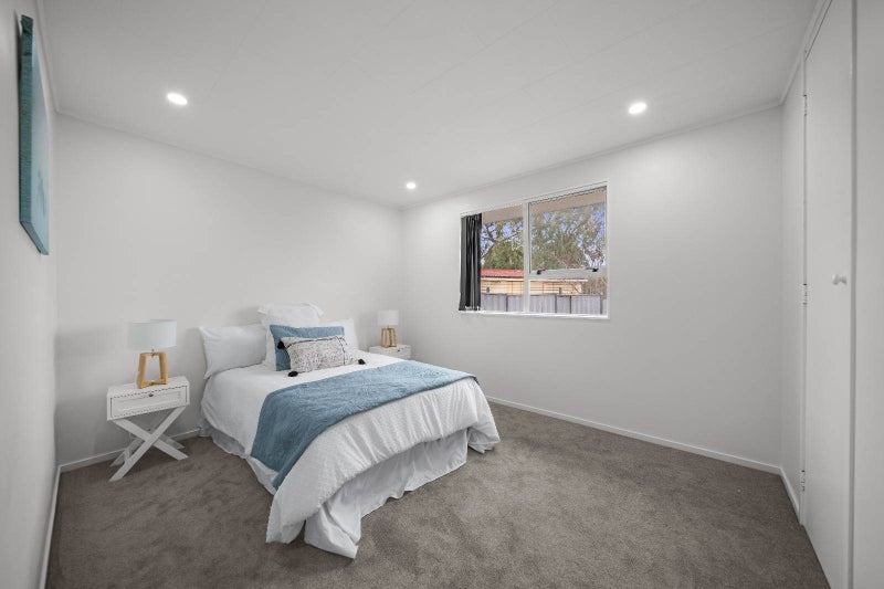 1/12 Kennington Drive, Clendon Park, Auckland - Carousel 2