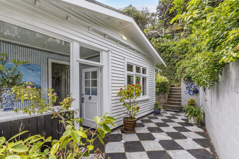 28 Beacon Hill Road, Strathmore Park, Wellington - Carousel 2