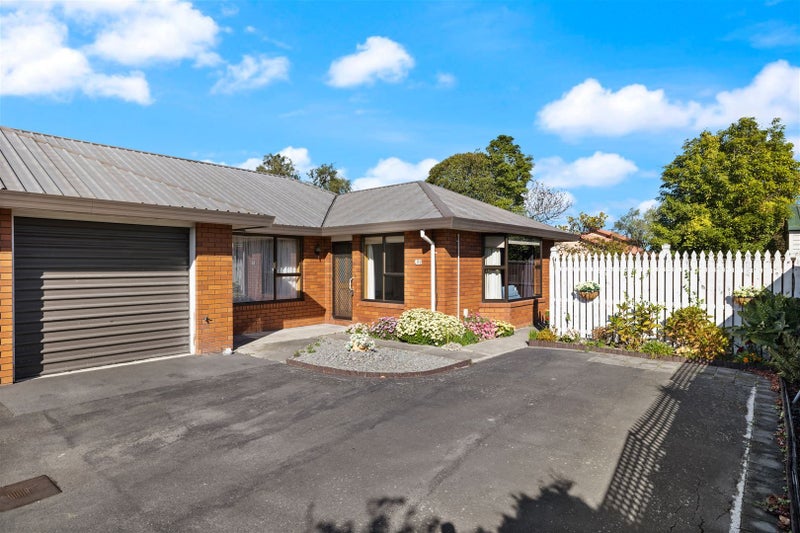 4B Grassmere Street, Papanui, Christchurch - Carousel 1