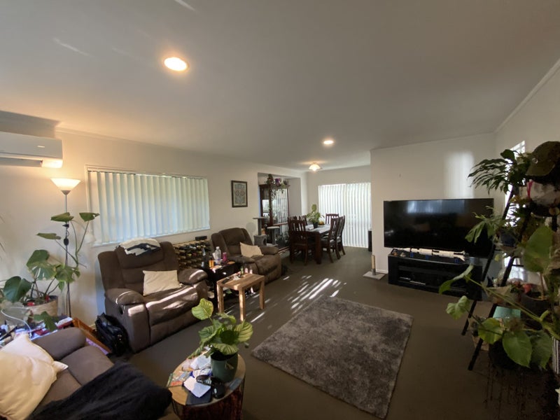 2/43 Fruitvale Road, New Lynn, Auckland - Carousel 2