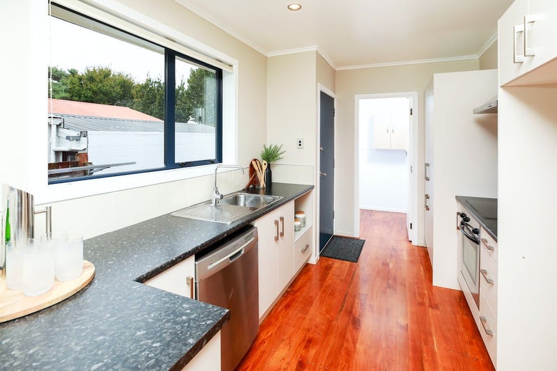 84 Saxbys Road, Deanwell, Hamilton - Carousel 19