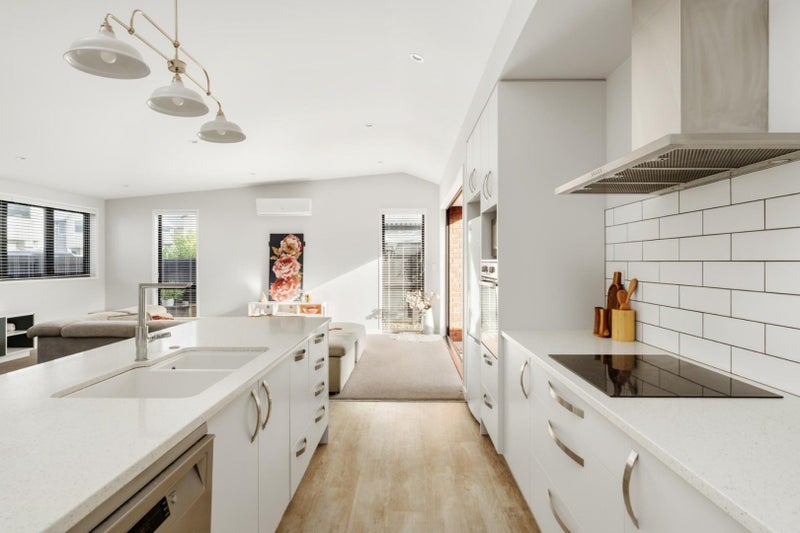 8 Te Paea Crescent, Papamoa Beach, Papamoa - Carousel 2