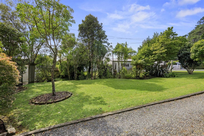 476 Stokes Valley Road, Stokes Valley, Lower Hutt - Carousel 2