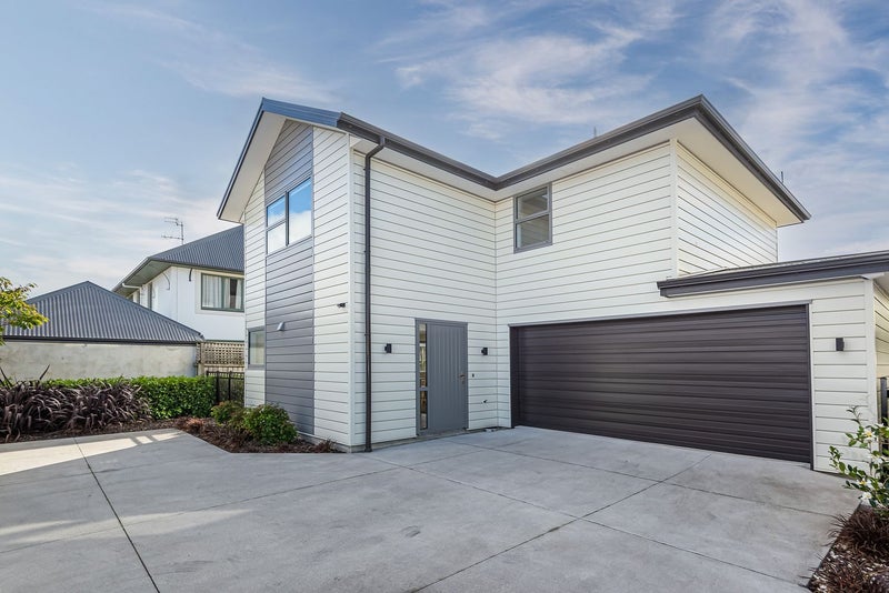 35B Whitmore Street, Edgeware, Christchurch - Carousel 1