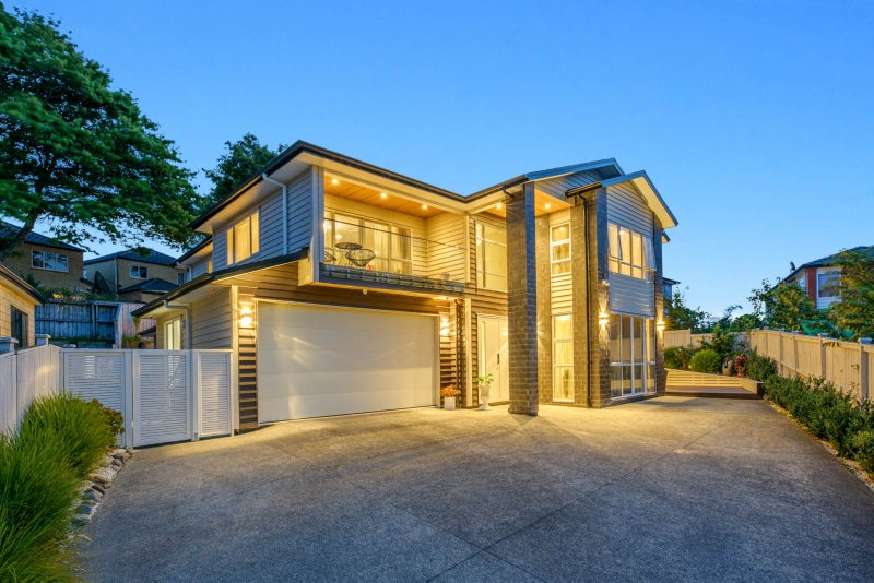 12 Lagonda Rise, Oteha, Auckland - Carousel 2