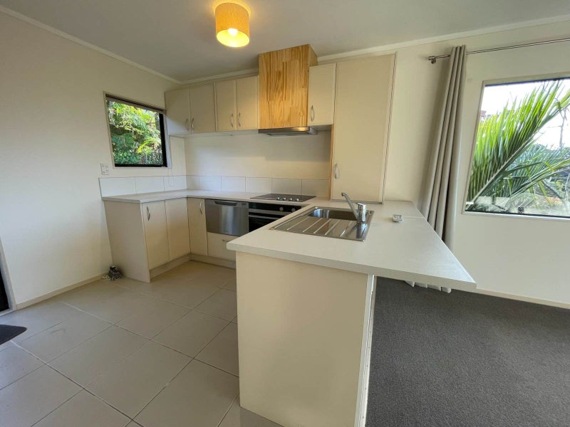 899A East Coast Road, Northcross, Auckland - Carousel 12