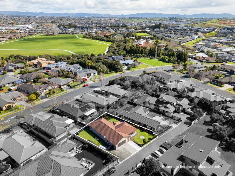 5 Compton Grove, Huntington, Hamilton - Carousel 2