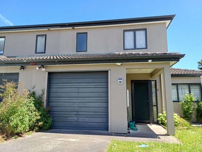 13 Whitbourne Heights, Manurewa, Auckland - Carousel 1