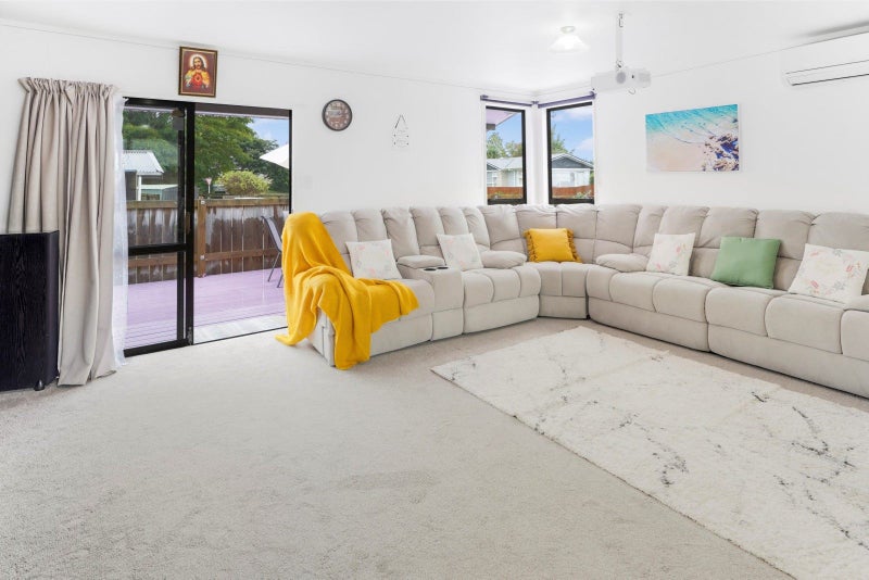 29 Anderson Road, Deanwell, Hamilton - Carousel 2