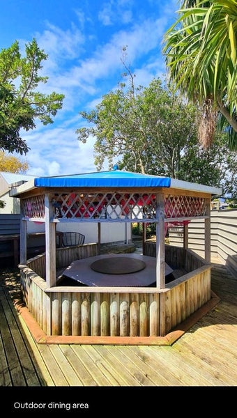 11 Kirk Street, Otaki - Carousel 24