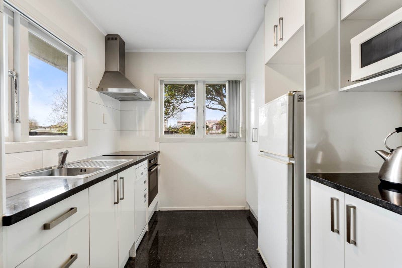 1/19 Velvet Crescent, Otara, Auckland - Carousel 2