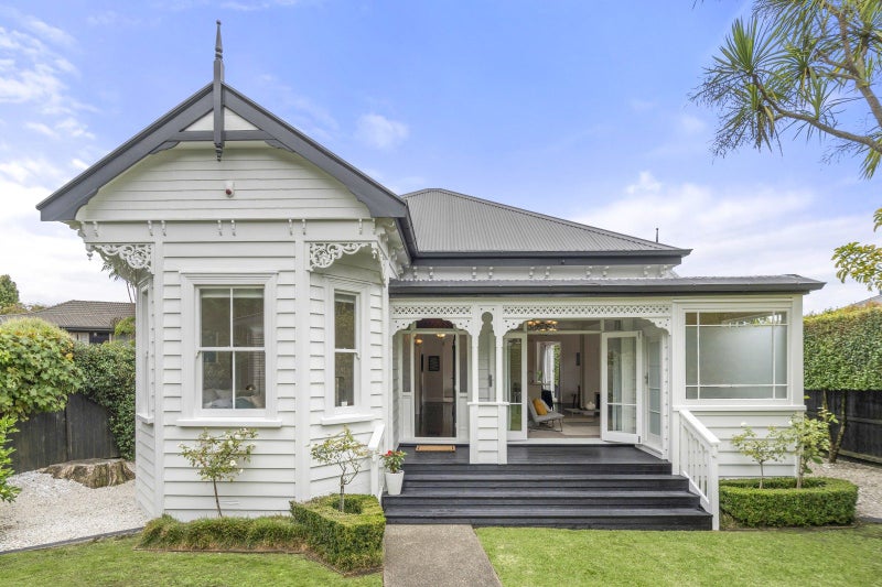 7A Golf Road, Epsom, Auckland - Carousel 1