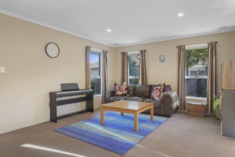 46 Sarabande Avenue, Redwood, Christchurch - Carousel 2