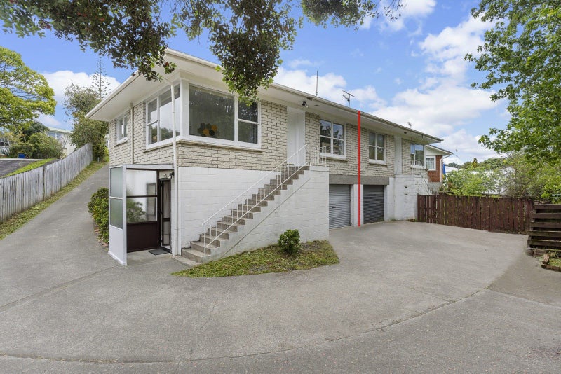 8A Heather Pl, Sunnynook, North Shore City - Carousel 2